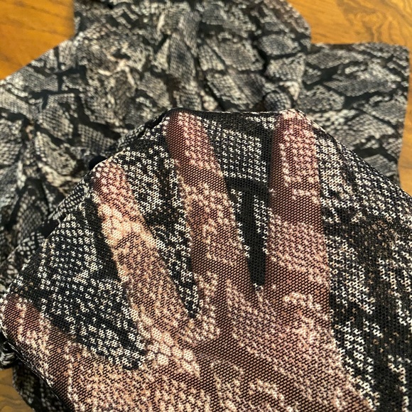 See-through Crop Shirt Size Medium - Picture 3 of 6